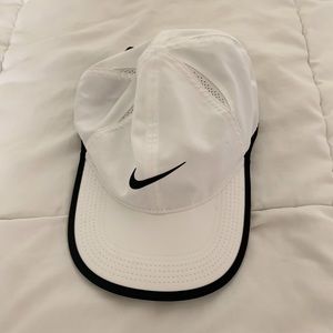 NIKE Women’s Hat